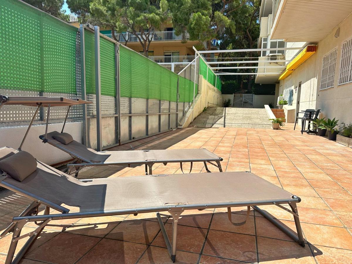 Domuum Holidays - Pino Alto Apartment ซาลอว์ ภายนอก รูปภาพ