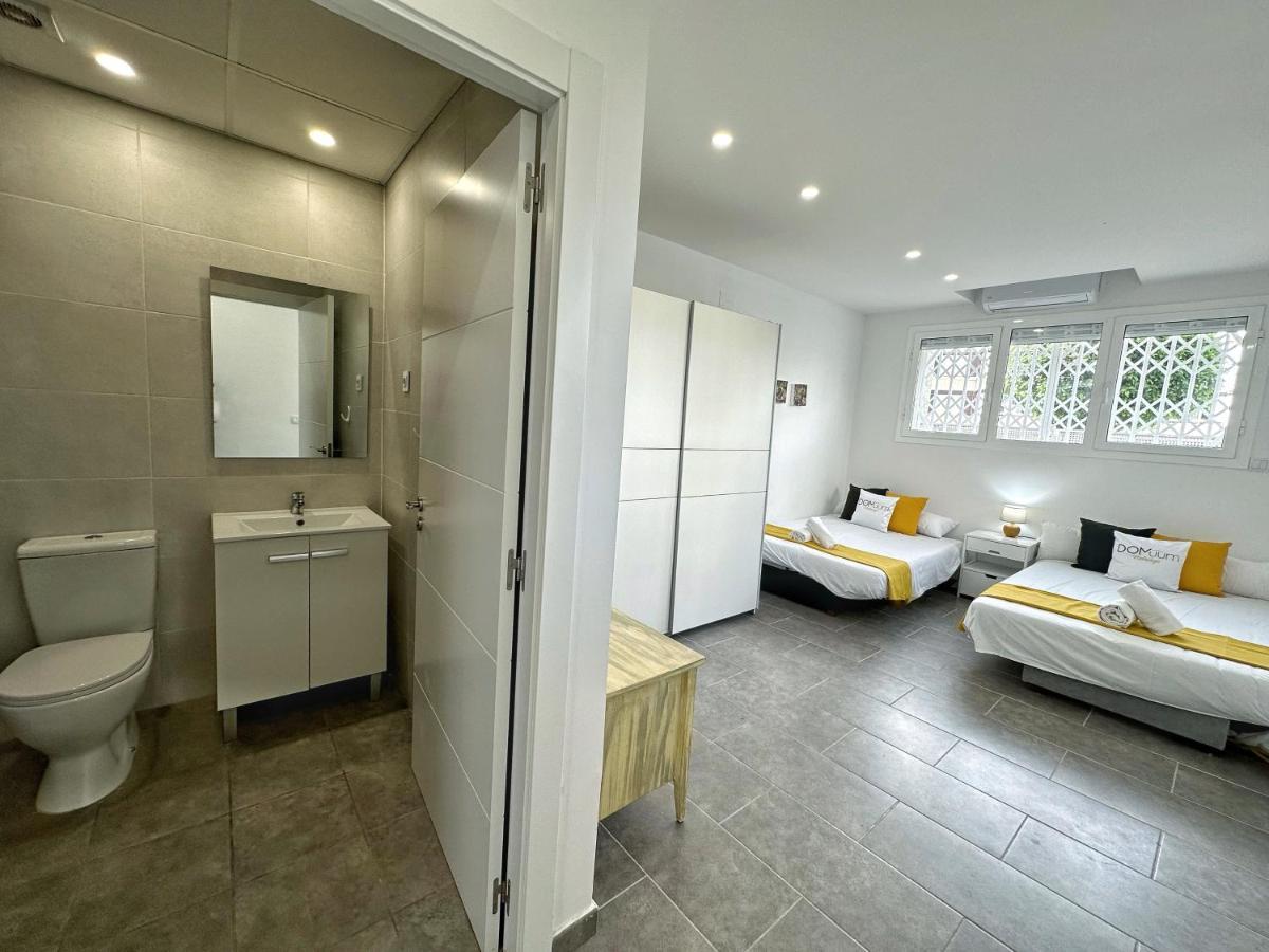 Domuum Holidays - Pino Alto Apartment ซาลอว์ ภายนอก รูปภาพ