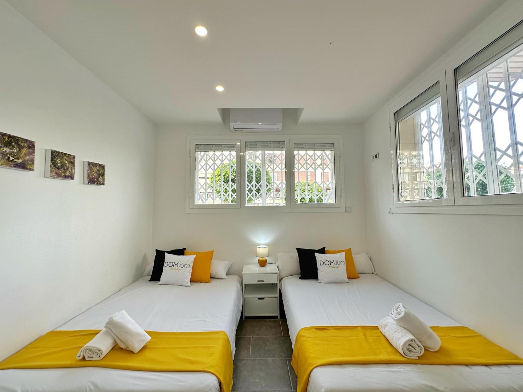 Domuum Holidays - Pino Alto Apartment ซาลอว์ ภายนอก รูปภาพ